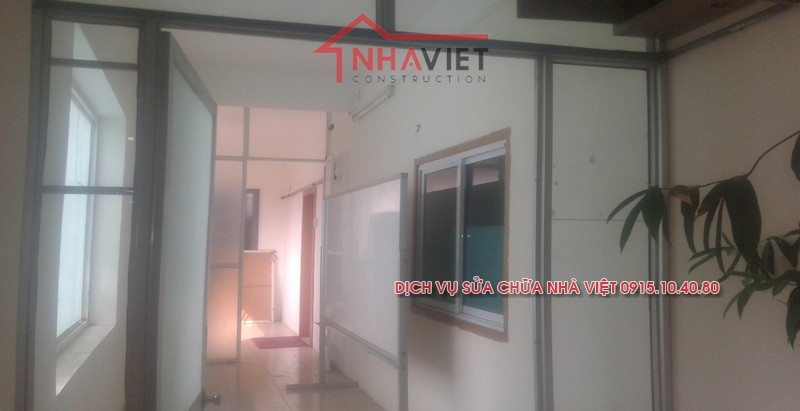 Thay đổi cửa ra vào bằng tấm nhôm Aluminium  vân gỗ