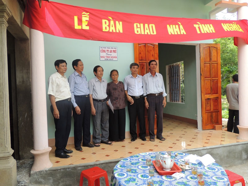quang-nam-ho-tro-nguoi-co-cong-voi-cach-mang-ve-nha-o-sua-chua-nha